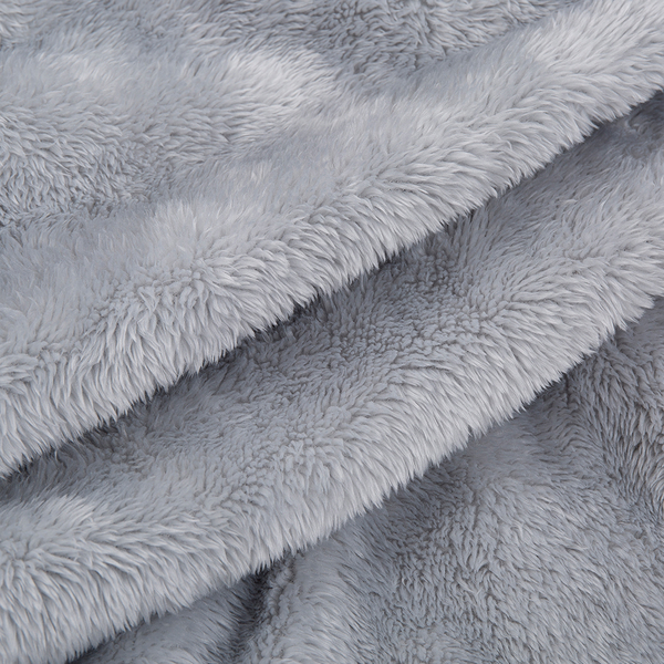 Berber/Sherpa Fleece Velvet Fabric: Texture and visual feast in clothing design